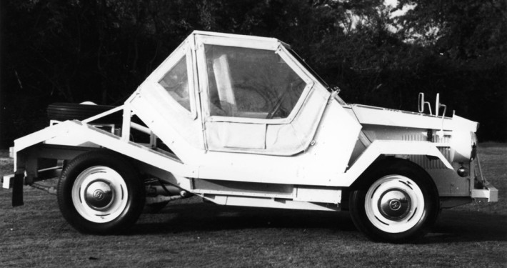 Ray Arnatt's Art Car, called the Externa Car. Experimental car design. 004